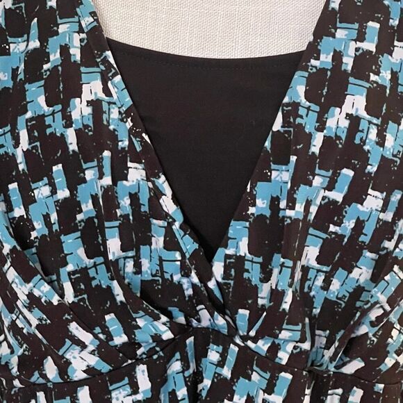 Apt. 9 - Lg 1 Piece Layered Look Brown Tank & Turquoise Combo Top, Short Sleeve - Picture 2 of 5